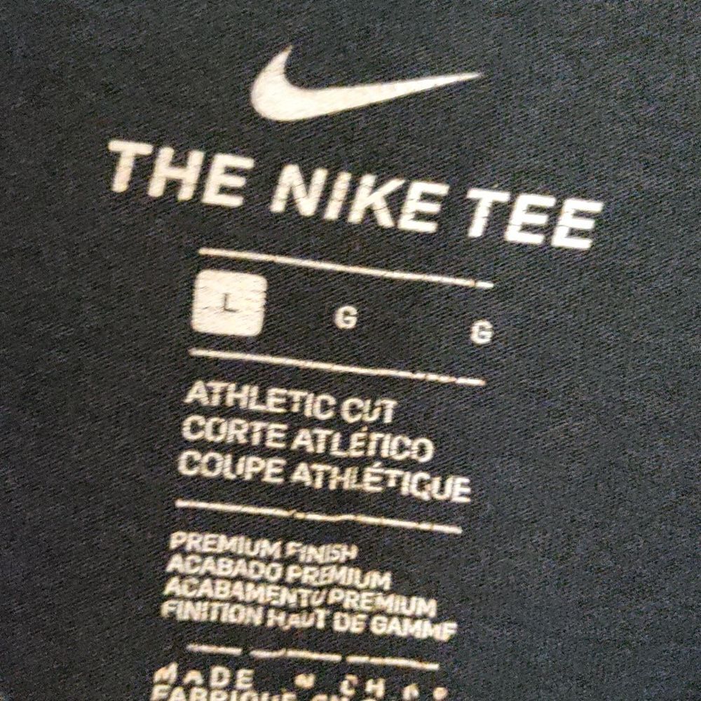 Nike T-Shirt  - Picture 4 of 10